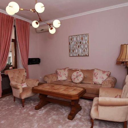 טימישוארה Hotel-Pensiunea Zefir מראה חיצוני תמונה