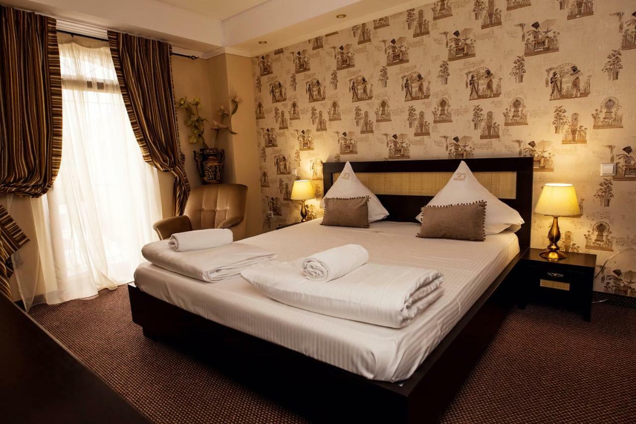 טימישוארה Hotel-Pensiunea Zefir מראה חיצוני תמונה