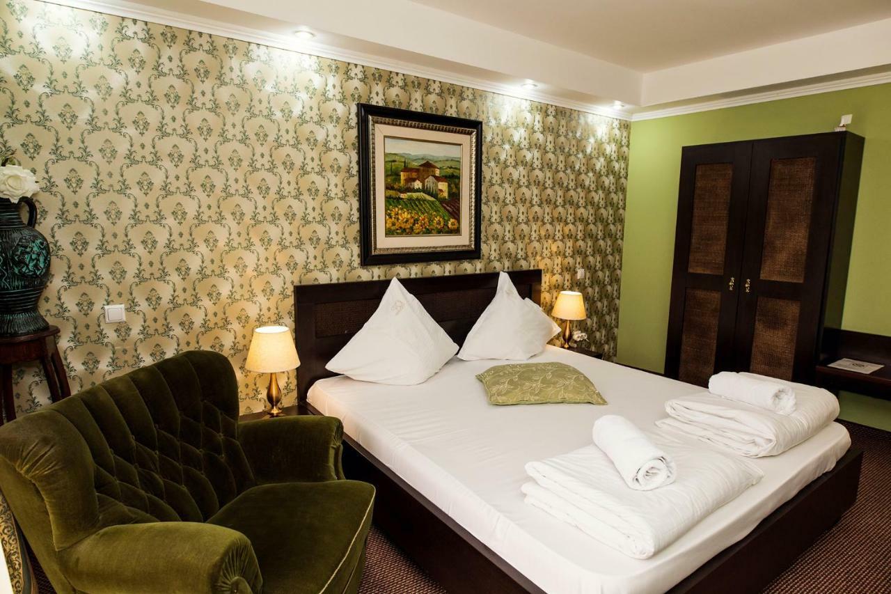 טימישוארה Hotel-Pensiunea Zefir מראה חיצוני תמונה